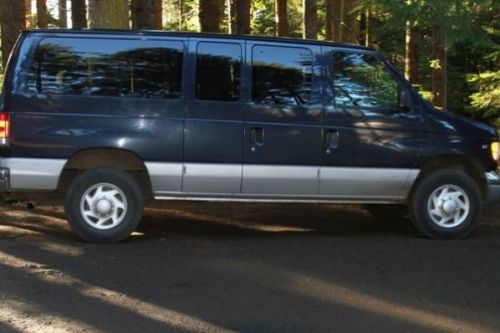 2000 ford 350 van xlt  waldport oregon mileage is 127 k , excellent condition