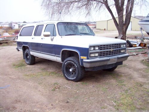 1989 chevy suburban 1500 4x4 no rust!! nice!! lqqk!! 5.7, automatic transmission