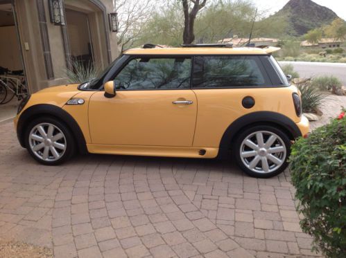 Almost New Mini Cooper S, Loaded with Options 9600 Mi. 33K list! *LOOK*, image 7