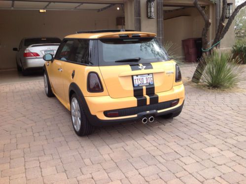 Almost New Mini Cooper S, Loaded with Options 9600 Mi. 33K list! *LOOK*, image 8