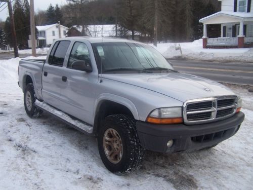 2004 dodge dakota sport crew cab pickup 4-door needs engine low miles cleanl