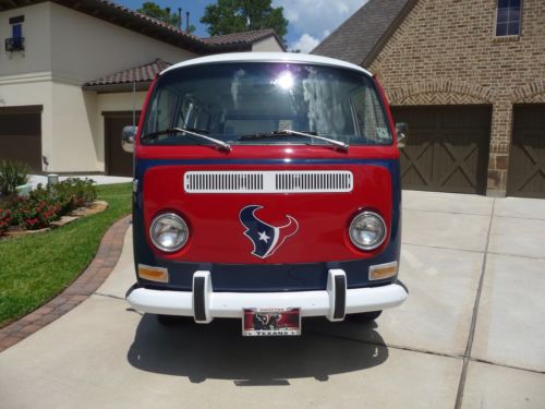 1972 volkswagen bus