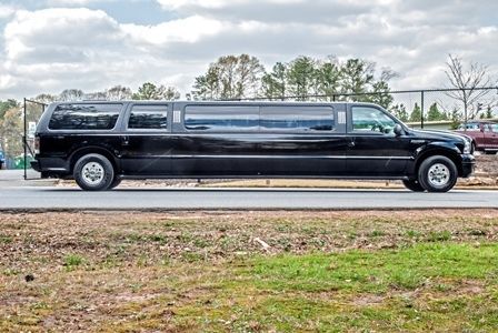 2005 ford excursion stretch limo - krystal koach