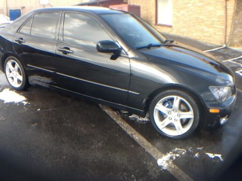 2002 lexus is 300 e-shift 3.0l 4 door sedan