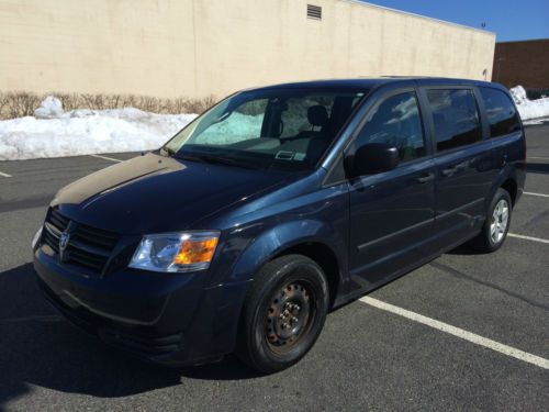 2008 dodge grand caravan se, low reserve!