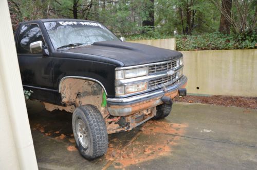 1989 chevy k1500 lifted truck! blown motor/no trans! 9 inch lift total!