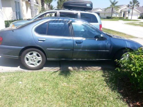 1999 nissan altima gxe sedan 4-door 2.4l