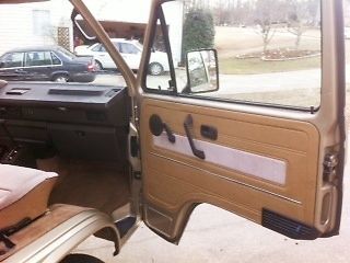 Extremely Rare 1986 Vanagon GL with 19,634 registered miles, image 7