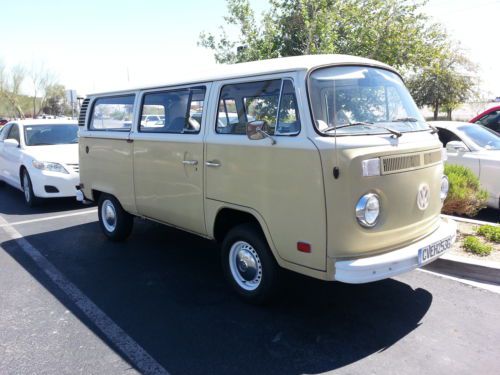 Vw bus/van kombi - great condition bay window hardtop 1974