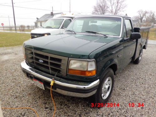 1995 ford f-250 xlt standard cab pickup 2-door 7.3l international utility bed