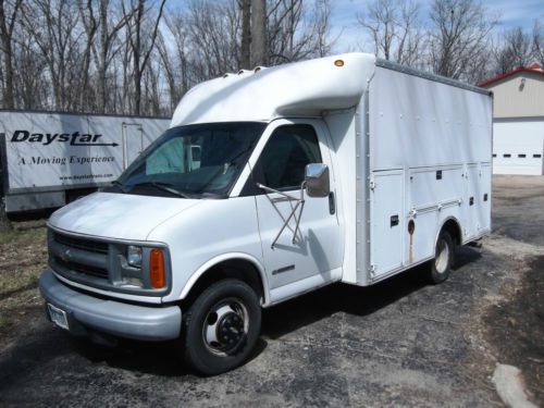 2002 chevrolet express 3500 base cutaway van 2-door 5.7l