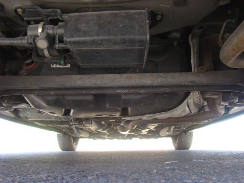 2011 TOYOTA YARIS 5 SPEED MANUAL HATCHBACK SUPER LOW MILES FUEL SAVER NO RESERVE, image 15