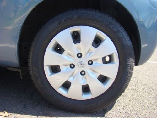 2011 TOYOTA YARIS 5 SPEED MANUAL HATCHBACK SUPER LOW MILES FUEL SAVER NO RESERVE, image 18