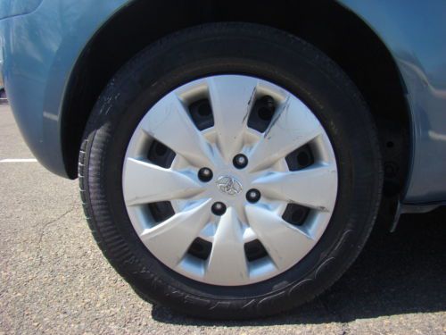 2011 TOYOTA YARIS 5 SPEED MANUAL HATCHBACK SUPER LOW MILES FUEL SAVER NO RESERVE, image 21