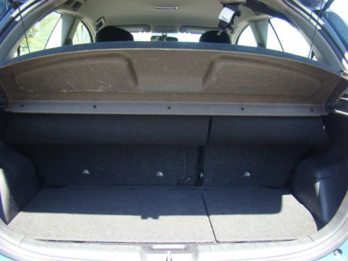 2011 TOYOTA YARIS 5 SPEED MANUAL HATCHBACK SUPER LOW MILES FUEL SAVER NO RESERVE, image 25