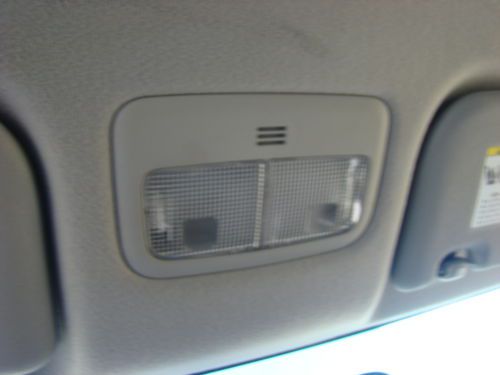 2011 TOYOTA YARIS 5 SPEED MANUAL HATCHBACK SUPER LOW MILES FUEL SAVER NO RESERVE, image 42