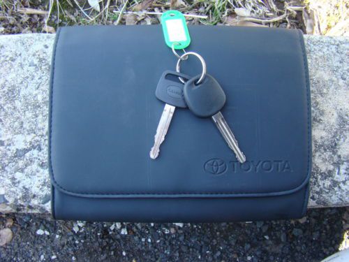 2011 TOYOTA YARIS 5 SPEED MANUAL HATCHBACK SUPER LOW MILES FUEL SAVER NO RESERVE, image 49