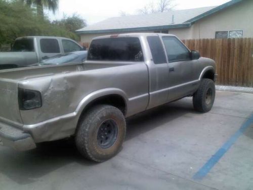 2000 Chevy S-10 tan in color, US $3,000.00, image 2