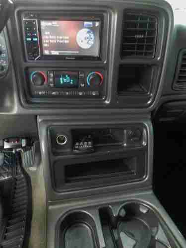 2005 SILVERADO 2500..CREW CAB..DIESEL..LIFTED..4X4..LEATHER..DVD..37