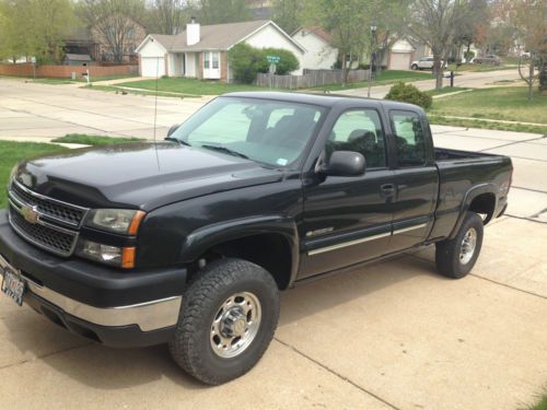 2005 chevrolet silverado 2500 hd ls extended cab pickup 4-door 6.0l