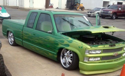 Custom show truck bagged air ride