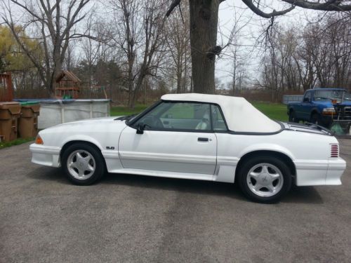 1991 ford mustang 5.0 gt convertible 15,600 miles