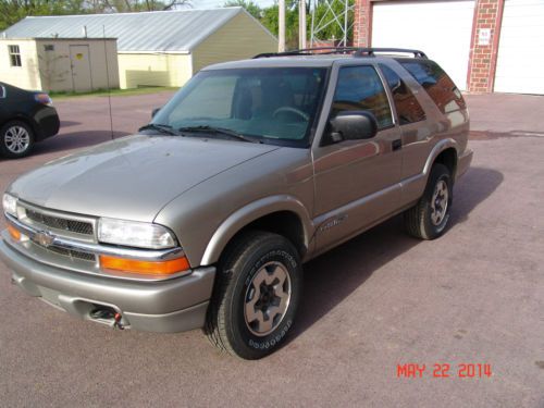 2002 chevrolet blazer ls sport utility 2-door 4.3l