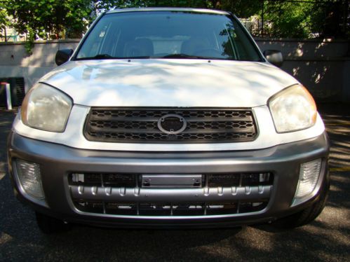 2002 toyota rav4- leather interior! nice ride!!!!