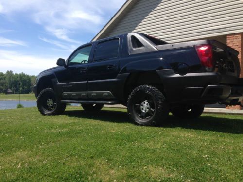 2002 chevrolet avalanche 1500 lt crew cab pickup 4-door 5.3l