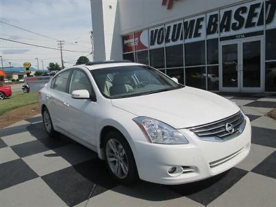 4dr sdn v6 cvt 3.5 sr low miles sedan automatic gasoline v6 cyl engine winter fr