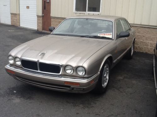 1997 jaguar xj6 only 135,000 no reserve