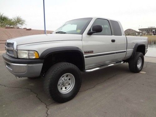 2001 dodge ram 2500 4dr quad cab slt 4wd