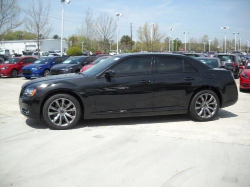 2014 chrysler 300 s