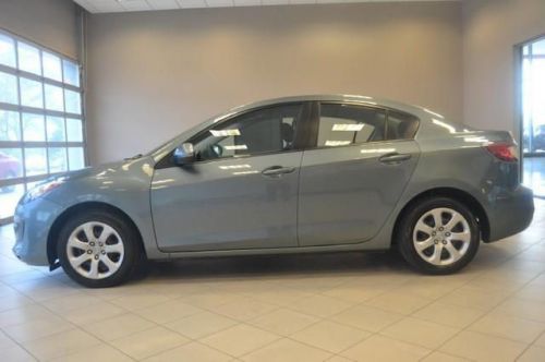 2013 mazda mazda3 i sv