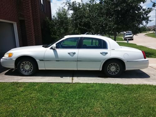 1999 Lincoln Town Car Signature Sedan 4-Door 4.6L, US $3,000.00, image 2