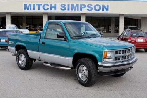 1994 chevrolet cheyenne regular cab z-71 4wd original only 84k miles