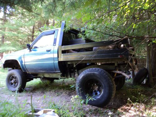 1986 toyota mini-monster truck 4 wd manuel