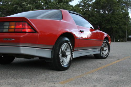 1985 chevrolet camaro z28 t-top low miles *very clean *