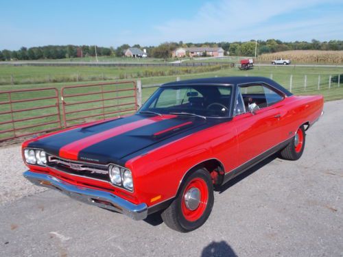 1969 plymouth gtx 440 hardtop, dana and build sheet, 57k act mi, excellent paint