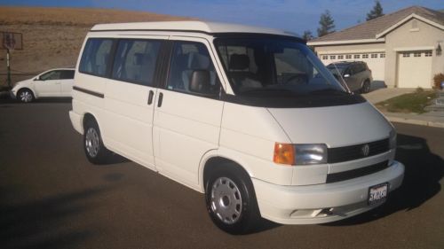 1993 Volkswagen EuroVan MV Standard Passenger Van 3-Door 2.5L, image 2