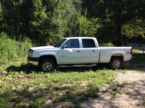 2005 chevrolet silverado 2500 hd base crew cab pickup 4-door 8.1l