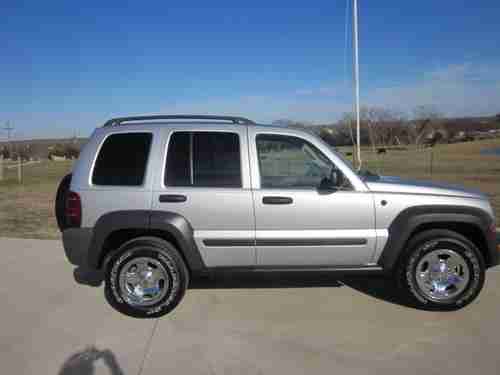 2006 Jeep Liberty Sport 4WD 39K Miles Exc Cond Motorhome Ready, US $9,850.00, image 2