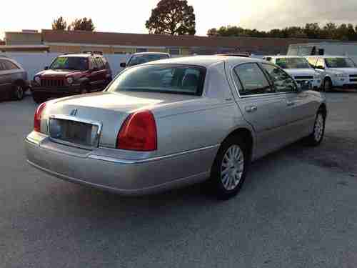 2003 LINCOLN TOWN CAR --- FLORIDA CAR -- NO RESERVE!!!!!, image 4