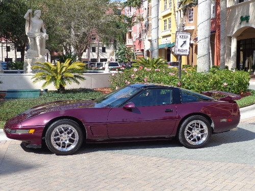 1995 chevrolet corvette hatchback 2-door 5.7l