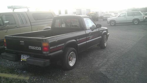 1989 mazda b2200 se-5 standard cab pickup 2-door 2.2l