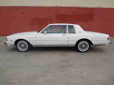 1984 CHEVROLET CAPRICE CLASSIC 2DR LANDAU, image 2