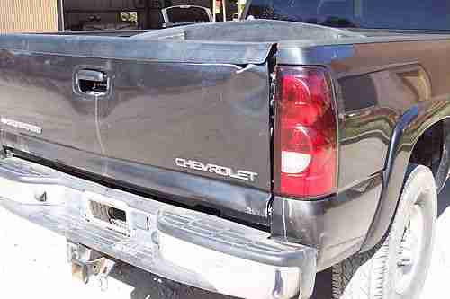 2004 Chevrolet Silverado 2500 HD LT Crew Cab 4x4 duramax diesel 6.6L salvage, image 5