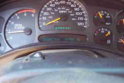 2004 Chevrolet Silverado 2500 HD LT Crew Cab 4x4 duramax diesel 6.6L salvage, image 9