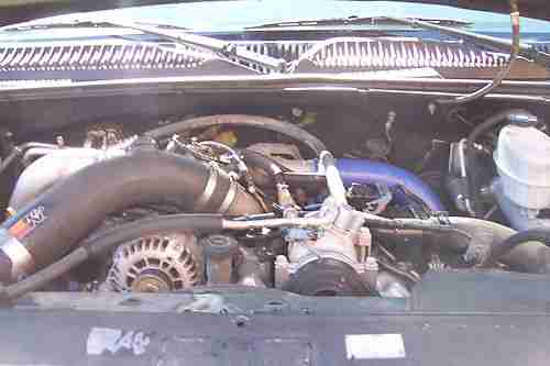 2004 Chevrolet Silverado 2500 HD LT Crew Cab 4x4 duramax diesel 6.6L salvage, image 12