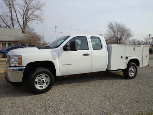 2011 chevrolet silverado 2500hd,extended cab w/ knapheid workboxes